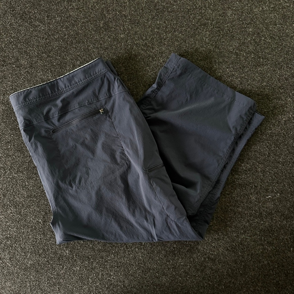 LL Bean Vista Camp Pants Womens 18W Navy Blue Crop Capris Hiking 516999